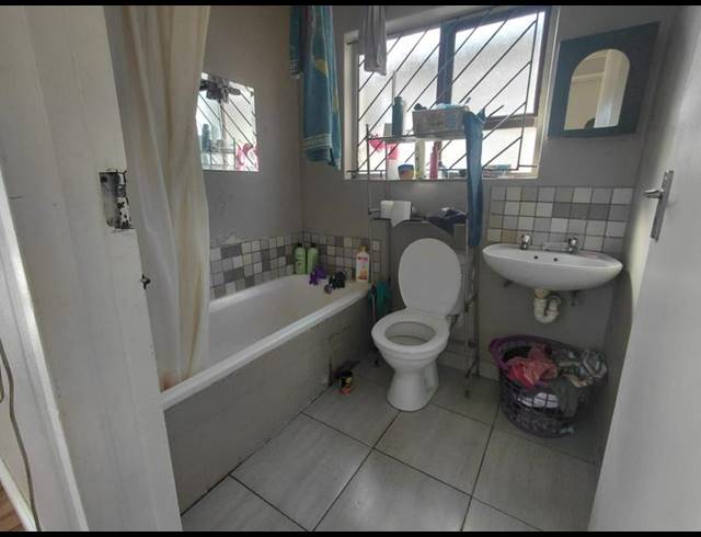 3 BEDROOM HOUSE FOR SALE IN WESTGATE